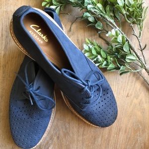 Women’s Navy Oxford | CLARKS ARTISAN